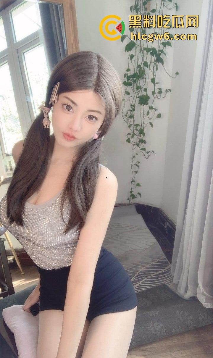 润到韩国钓上极品韩国少女,土豪带妹子乡间小道停车,直接在车里吹箫被口爆,这骚操作真是会来事!-2