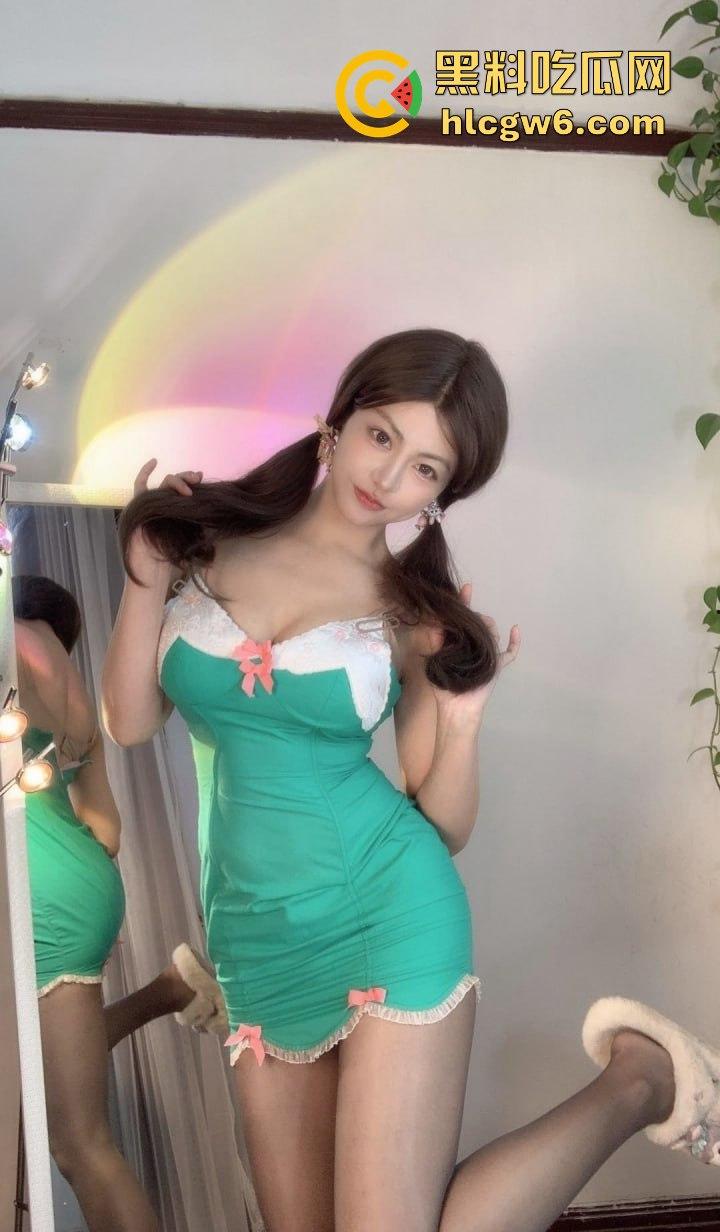 润到韩国钓上极品韩国少女,土豪带妹子乡间小道停车,直接在车里吹箫被口爆,这骚操作真是会来事!-6