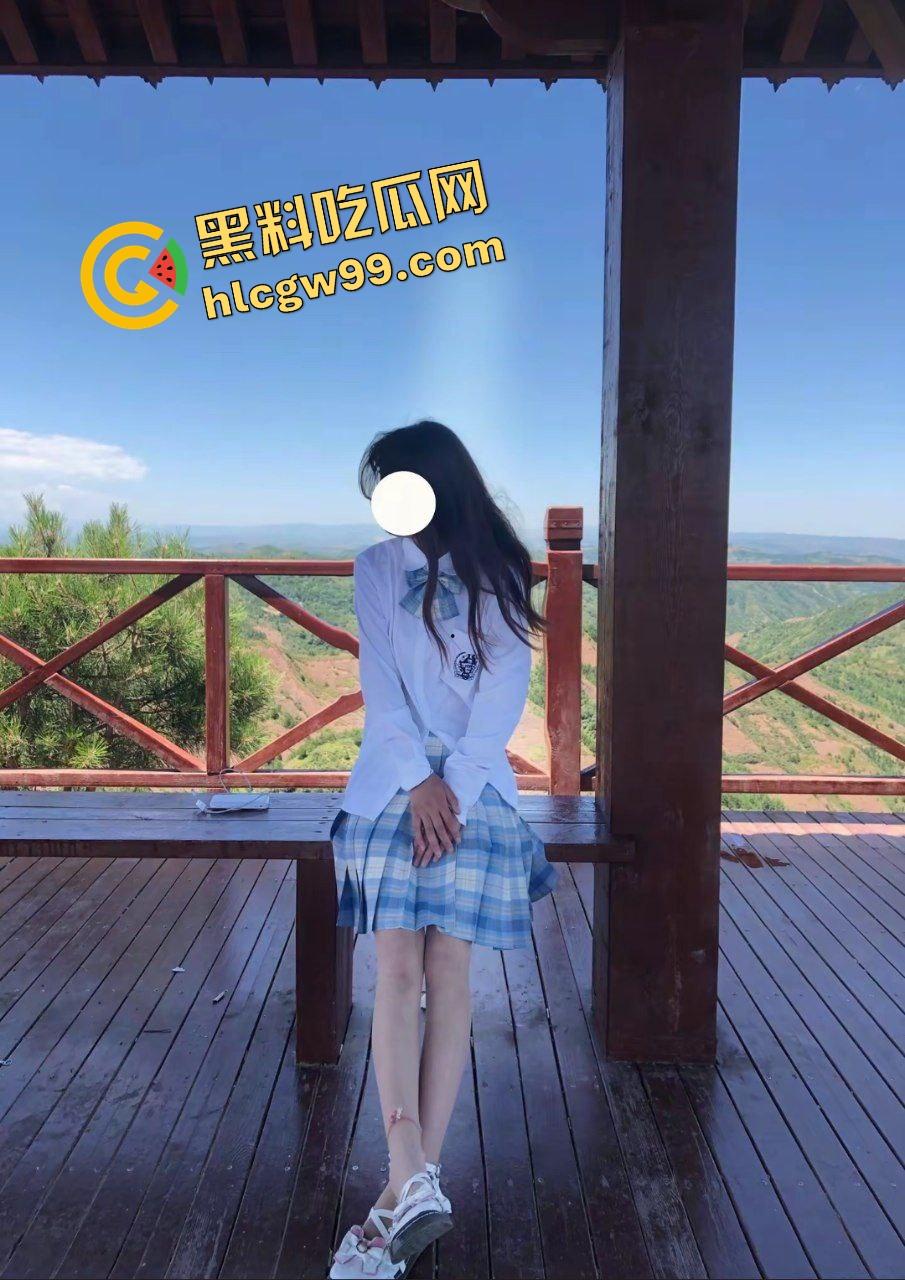 江西南昌甜美御姐骚鸡【徐佳颖】辍学每天伺候大哥，金主一视角淫荡口爱上位骑乘！独家曝光流出！-3