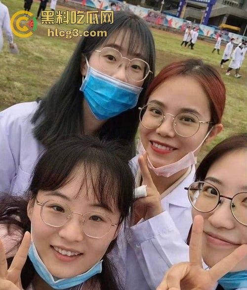 哈尔滨医科大学眼镜妹『宦雅昕』，东北三骚之首’文质彬彬性欲极强被男友调教成欲望奴隶-4