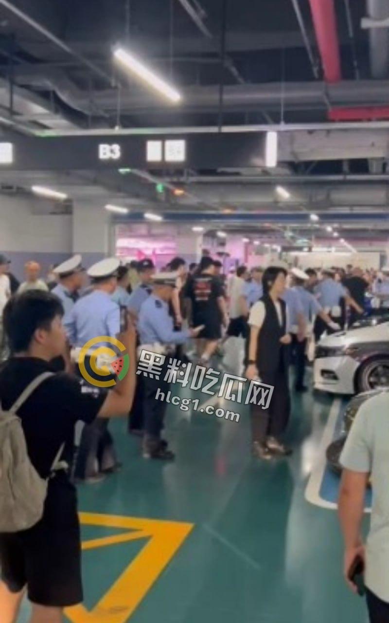 北京三环办公楼惊现地下改装车大会,被一锅端,懂车帝标识现场却称“无关”!-8