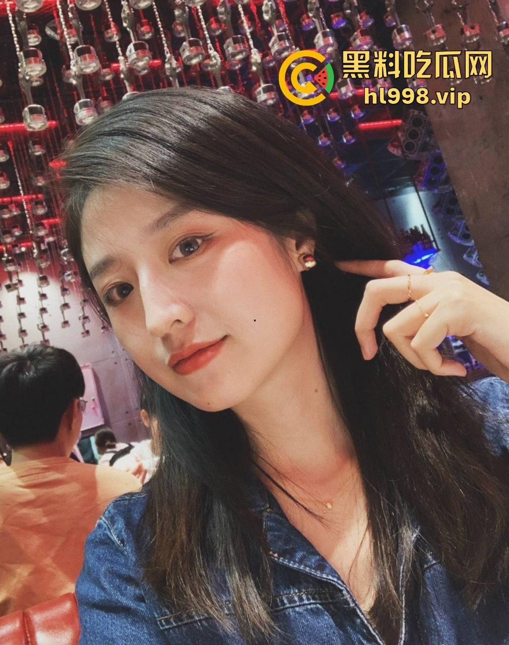 瓜友分享:福建莆田28岁已婚少妇【李茹】饥渴难耐,开房骑到鸡巴快坐断!-1