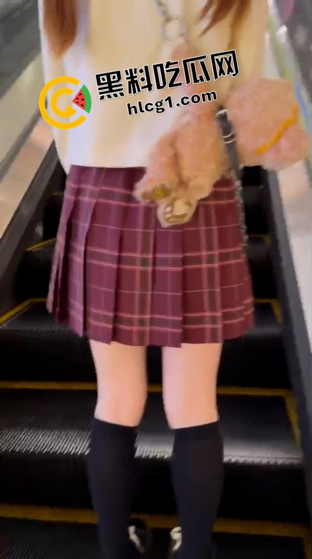 深圳漫展jk二次元地雷妹约炮实录 雪白双腿 雷斯胸罩 深藏不漏地二次元-1