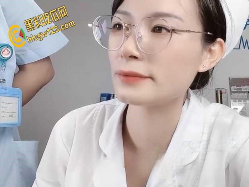 内卷之王御姐护士直播搭建医院场景，当着医生背后自慰，淫水直流的样子真是骚透了！-1