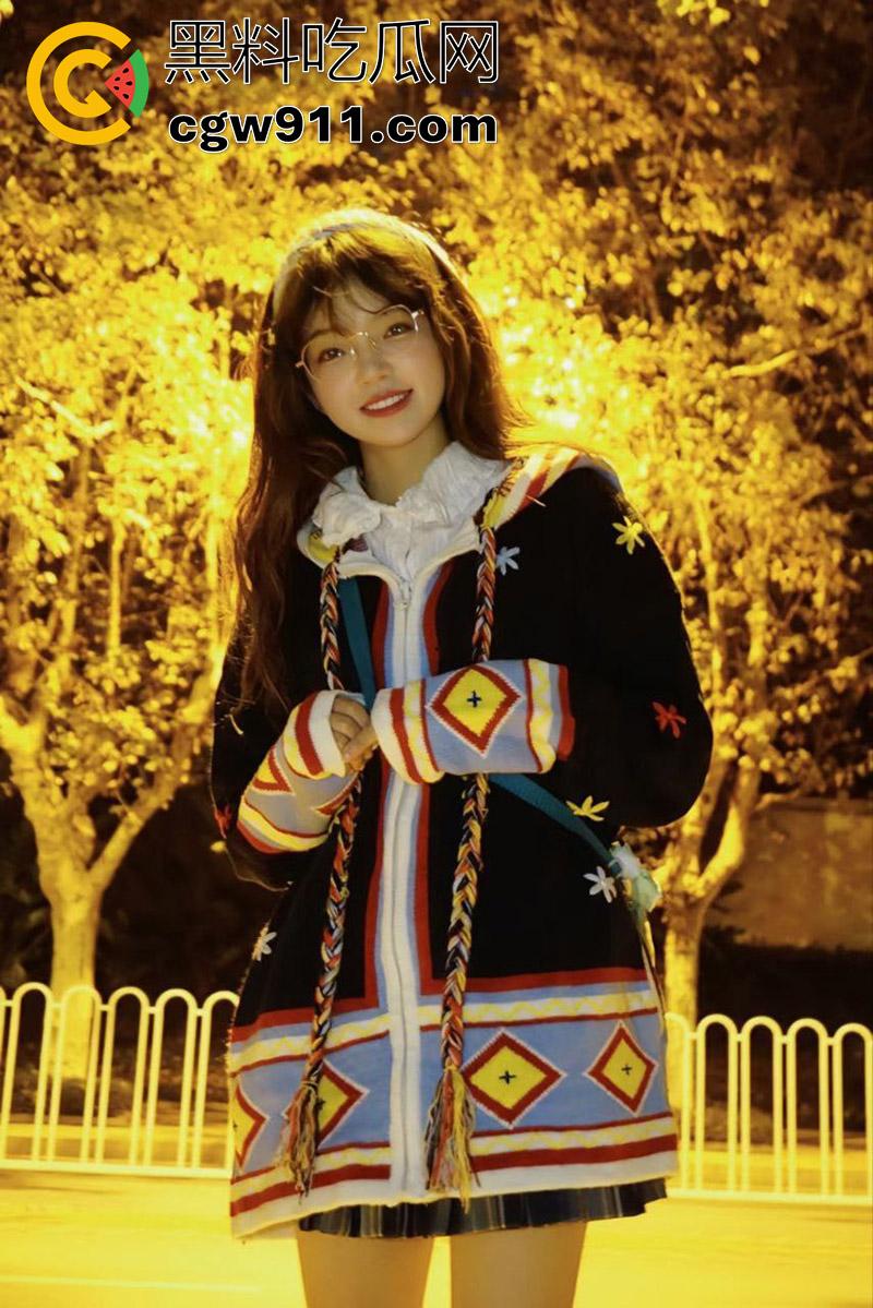 辽宁师范学院大奶妹【赵舒婷】，宿舍露出勾引老师，只为实习能分到好单位，还拍下视频被男友发现曝光！-3