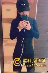 南京瑜伽教练【kioco】冷艳少妇就是个骚蹄子 钓了半年重金拿下 上床后主动求插骚穴喷到高潮连舔带操！-4