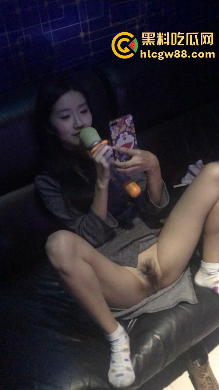 青岛少年宫老师【黄灿灿】沦为教育厅长儿子肉便器,天天被糟蹋写精厕内射,轮流被主子朋友操!-10