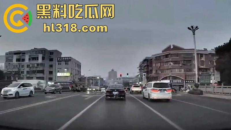 江苏南通小仙女,抢夺方向盘导致车祸,因和男友吵架崩溃发疯,出车祸后竟恳求不要告诉警察!-7