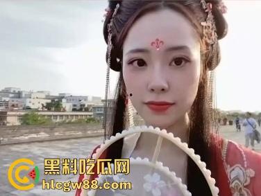 成都极品人妻【范梓幄】下海卖身内幕曝光,被老公逼着当鸡还贷养家,火辣身材夜夜接客!-8