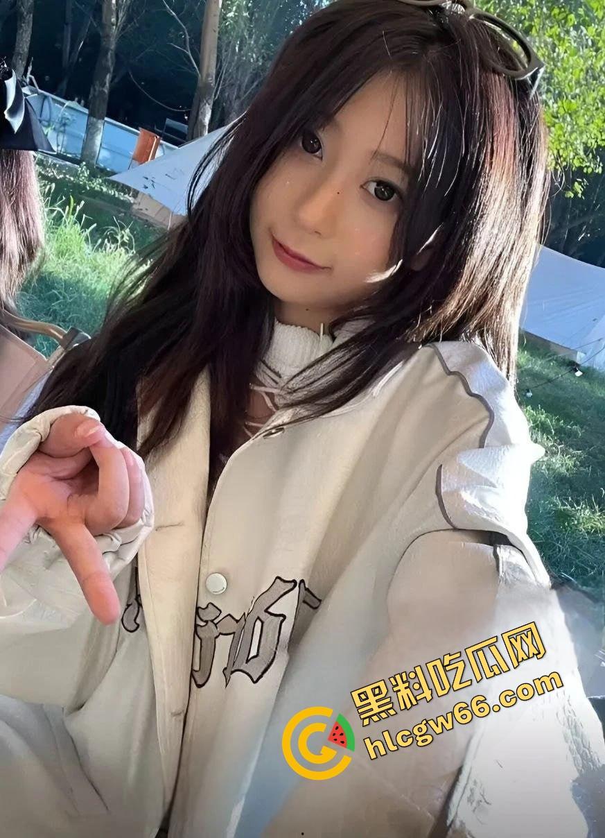 东岭工业学院公交女神『林梦瑶』爆炸流出，穿校服口爆学弟，小穴白虎嫩穴湿得老司机都心动！-2