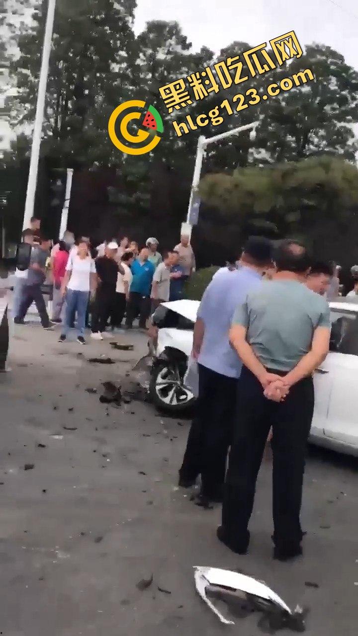 江苏泗洪惊魂一幕!男子送妹妹上学突发疾病,酿成悲剧!-6