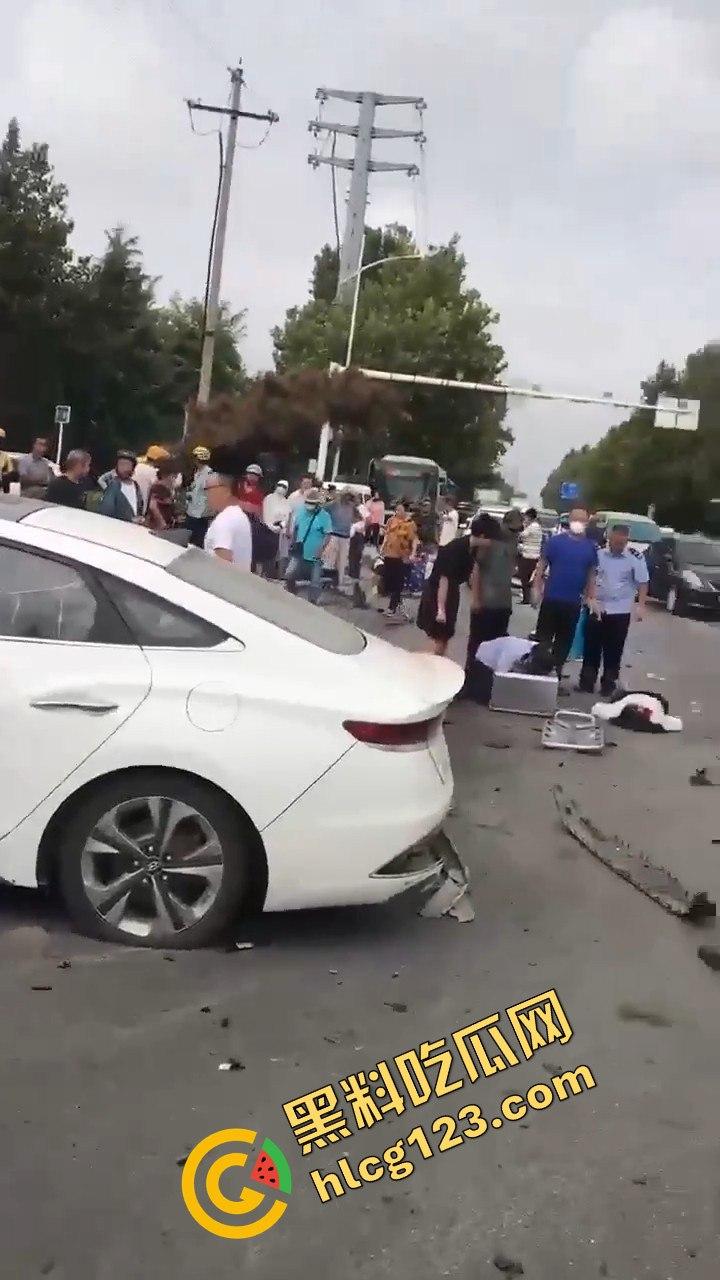 江苏泗洪惊魂一幕!男子送妹妹上学突发疾病,酿成悲剧!-11