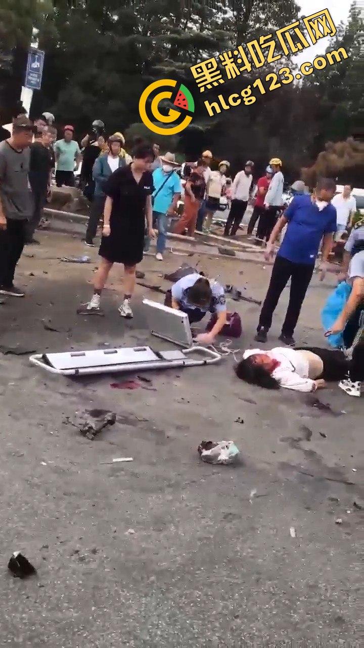 江苏泗洪惊魂一幕!男子送妹妹上学突发疾病,酿成悲剧!-13