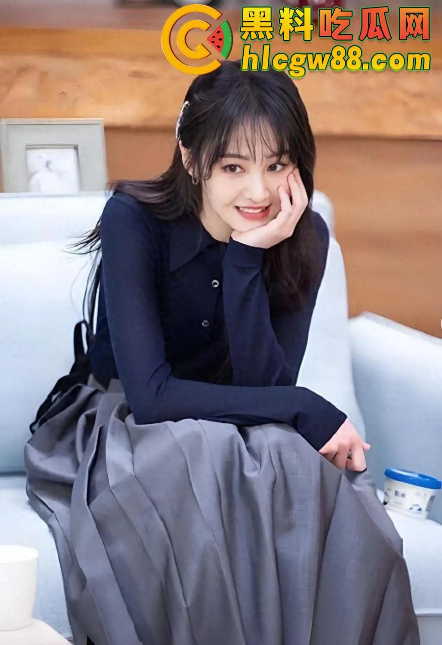 郑爽新瓜炸裂！AKA直播爆料她给亲爹当小三操上床，美国怀孕逼破裂，黑白追债卖房卖逼，国民闺女变烂婊！-19