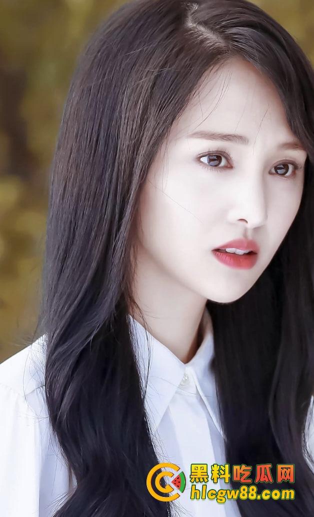 郑爽新瓜炸裂！AKA直播爆料她给亲爹当小三操上床，美国怀孕逼破裂，黑白追债卖房卖逼，国民闺女变烂婊！-21