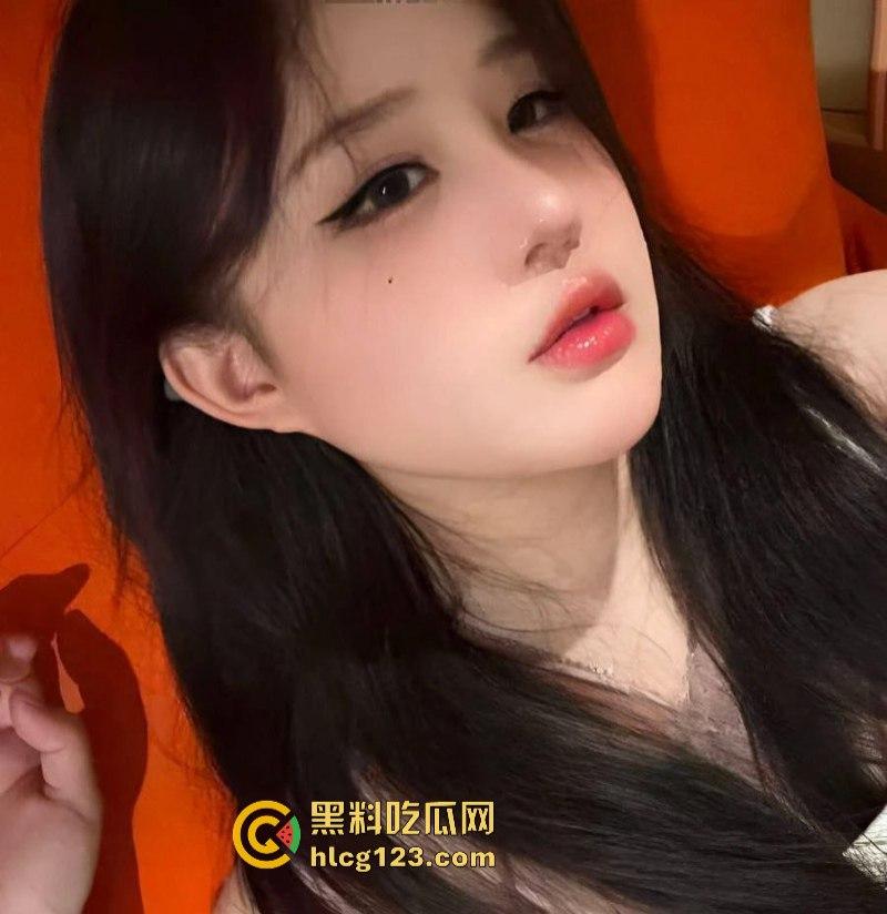 巨乳童颜抖音网红【小妍】自操嫩穴 高潮喷水 不雅私拍曝光 极致诱惑-4