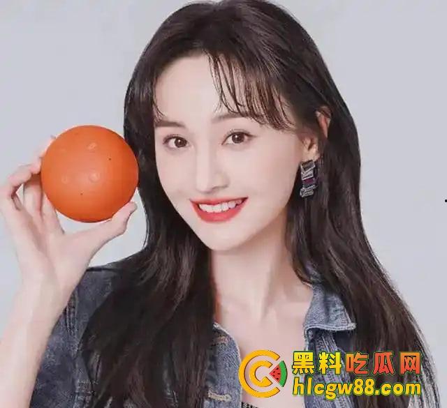 郑爽新瓜炸裂！AKA直播爆料她给亲爹当小三操上床，美国怀孕逼破裂，黑白追债卖房卖逼，国民闺女变烂婊！-31