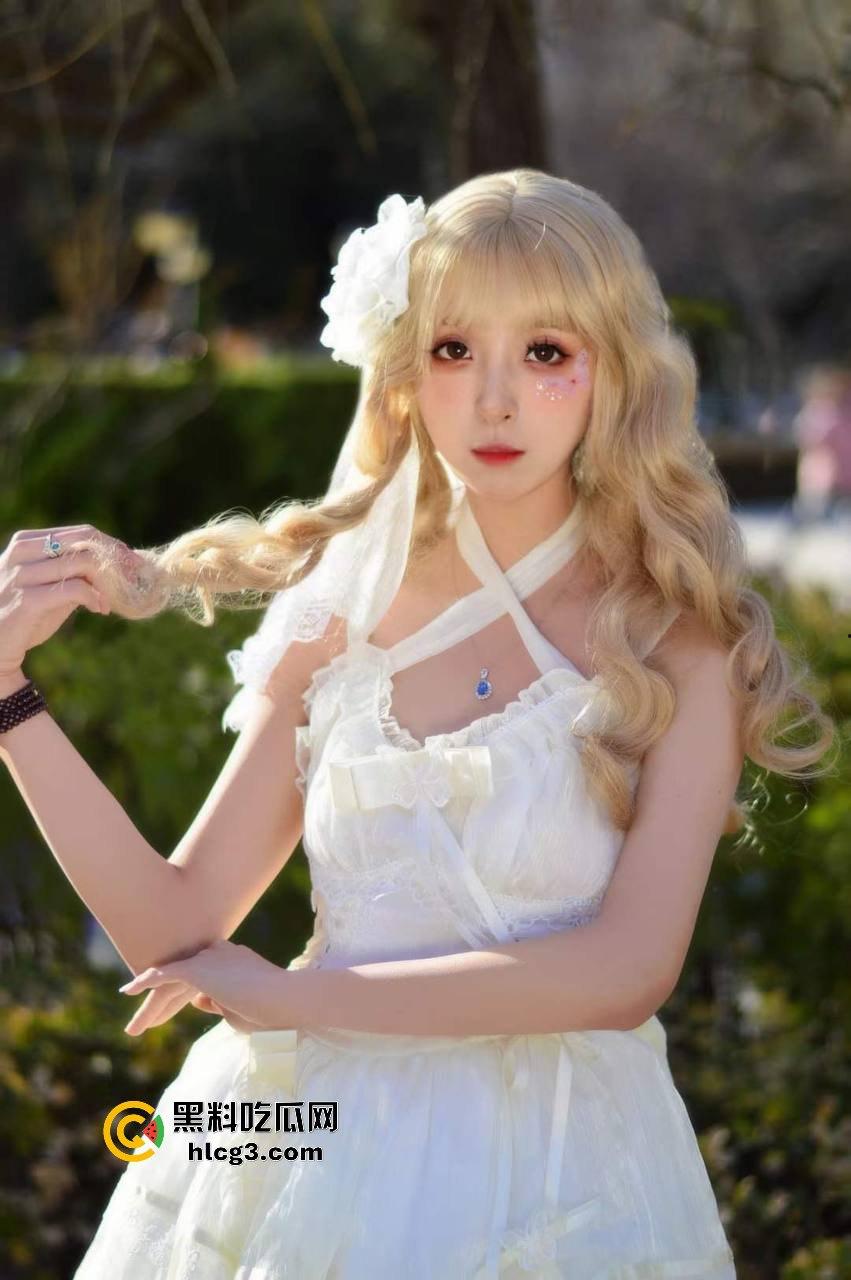 TGU材料学院硕士“LMJ”私拍曝光：COSPLAY女学霸竟然是约炮女郎！-1