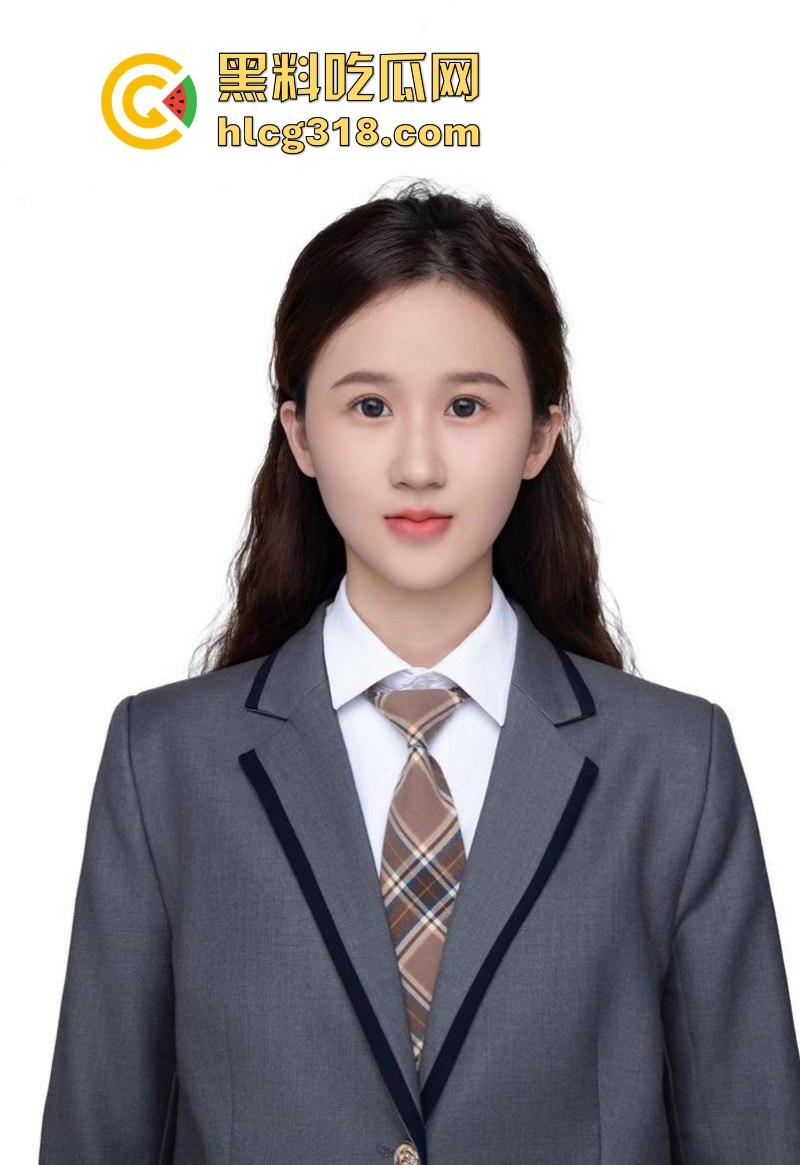 河南农业大学应届毕业生【李筱莹】下海接客曝光！实习老师化身足控女王，人靓足美服务到位！-3