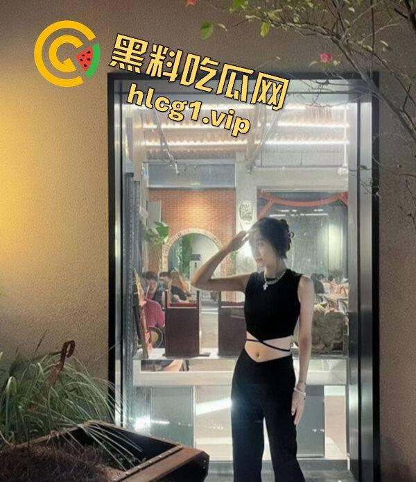 长沙大三校花林薇薇惨遭渣男报复！被甩后怀恨在心，前男友曝光珍藏私密短片引发热议！-3