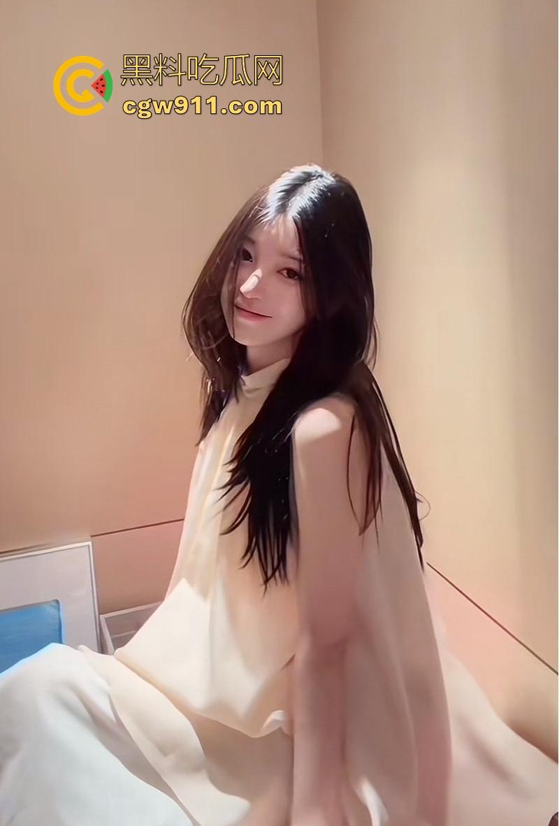 抖音御姐网红【ally】38岁饥渴少妇，收下爱豆韩奎真礼物，不惜为爱冲锋跨国送逼，真是爱情冲昏了头脑！-6