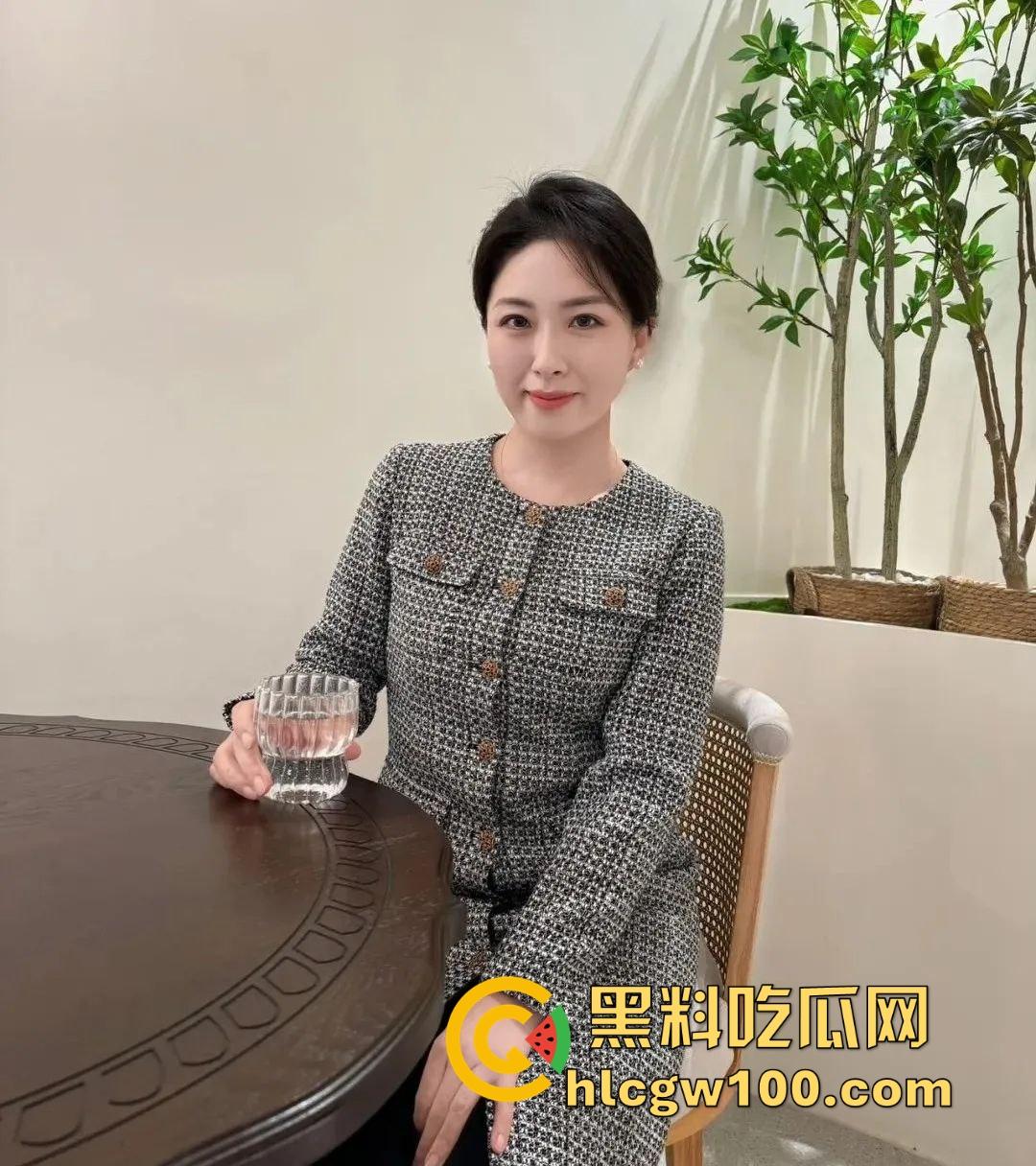 公园野战骚翻天,大姐饥渴难耐还想硬操,奈何大哥小弟弟趴着装死抢救无果,力不从心的尴尬看得人笑尿!-5