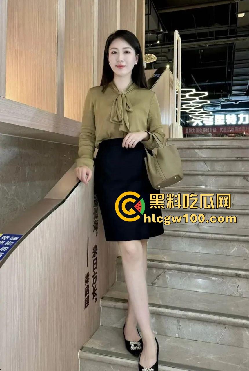 公园野战骚翻天,大姐饥渴难耐还想硬操,奈何大哥小弟弟趴着装死抢救无果,力不从心的尴尬看得人笑尿!-10