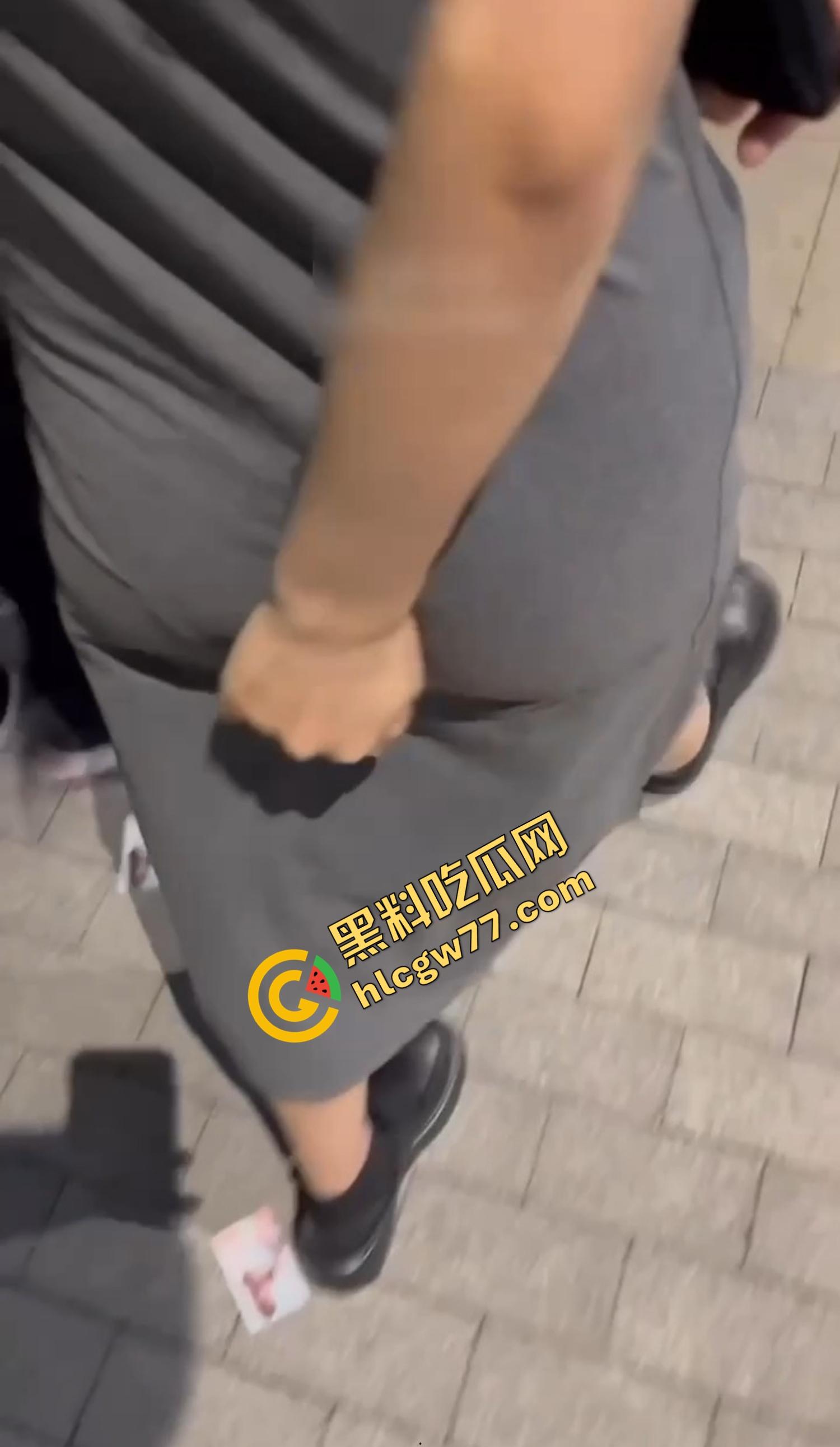 广州大学城学生妹『李璐』喝酒装纯，路上就开始抠逼湿了，开房换情趣内衣打桩到天亮，退房前还补一炮！-10