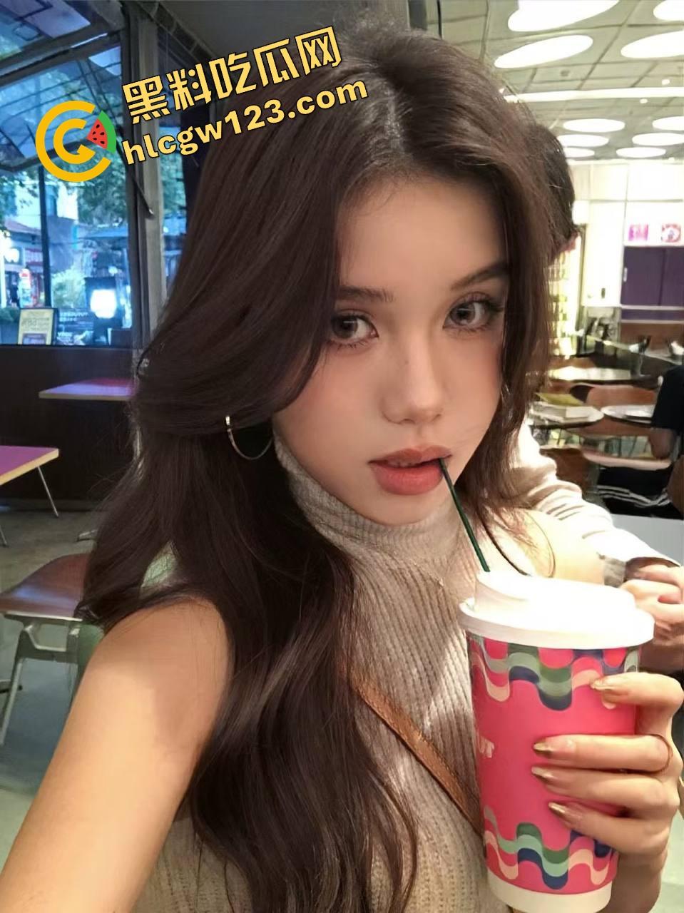 嫂子这腰臀比太顶了,哥哥出差不在家,我直接后入她的大肥臀,忍不住拔枪狂干!肥臀即正义!-3