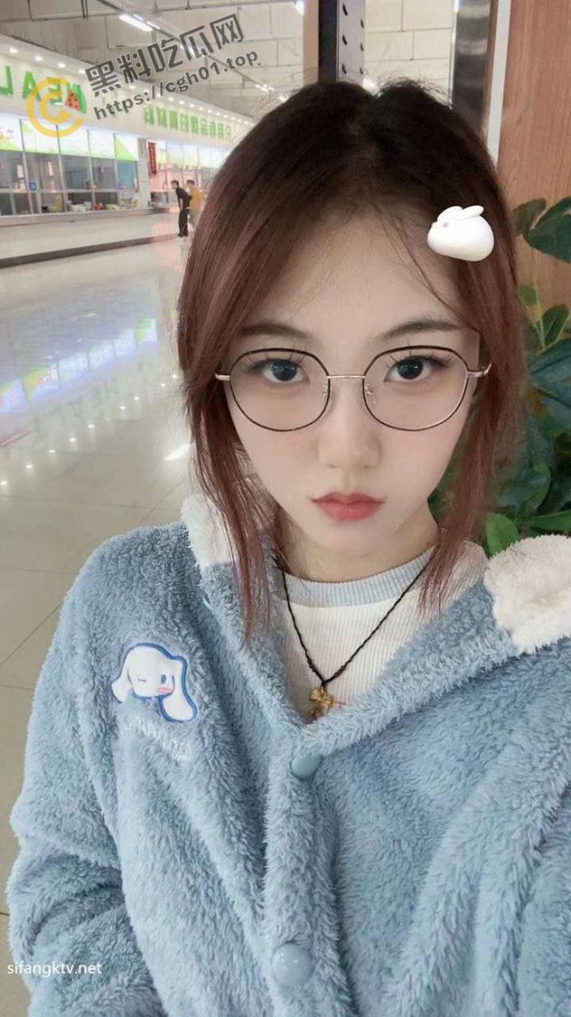 高端泄密流出 反差婊极品顔值女神【姜瑜】 沦为了 富二代 男友的玩物人前女神私下小贱狗跪舔屁眼-2