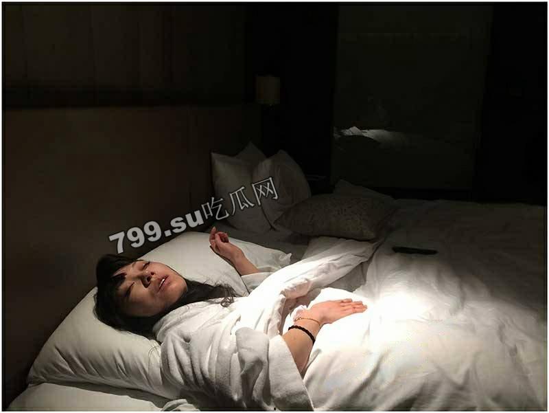 青岛气质女医生 程晔 被渣男前男友分手后曝光 与前男友性爱视频流出-4