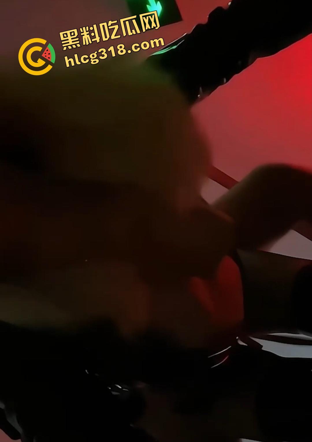 一个直播玩车的，怎么就成了豪车鸡？抖音骚精『海胆的越野车』肉感美艳鲍鱼曝光3P约炮视频！-11