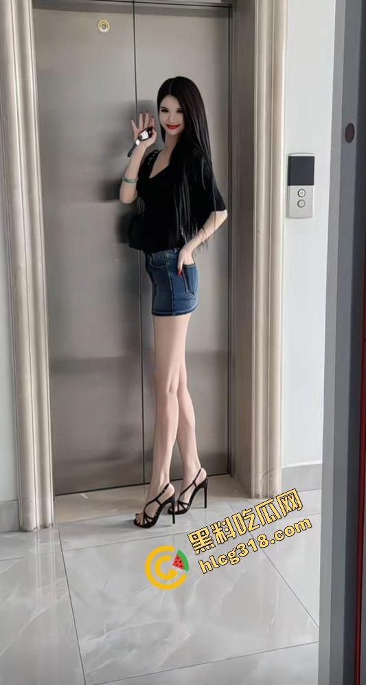 抖音网红『小蔡』成了金主专属炮架子,大长腿扛着就日,几十万打赏换来的骚货最终被玩腻扔上网!-6