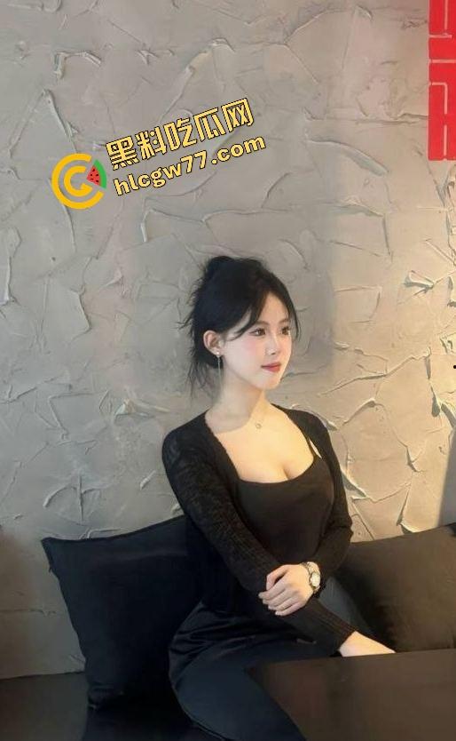 南京航天航空大学材料学院母狗『李晴雯』吃着男友的供养背地里偷鸡，分手后反手举报，北航兄弟快睁眼！-1