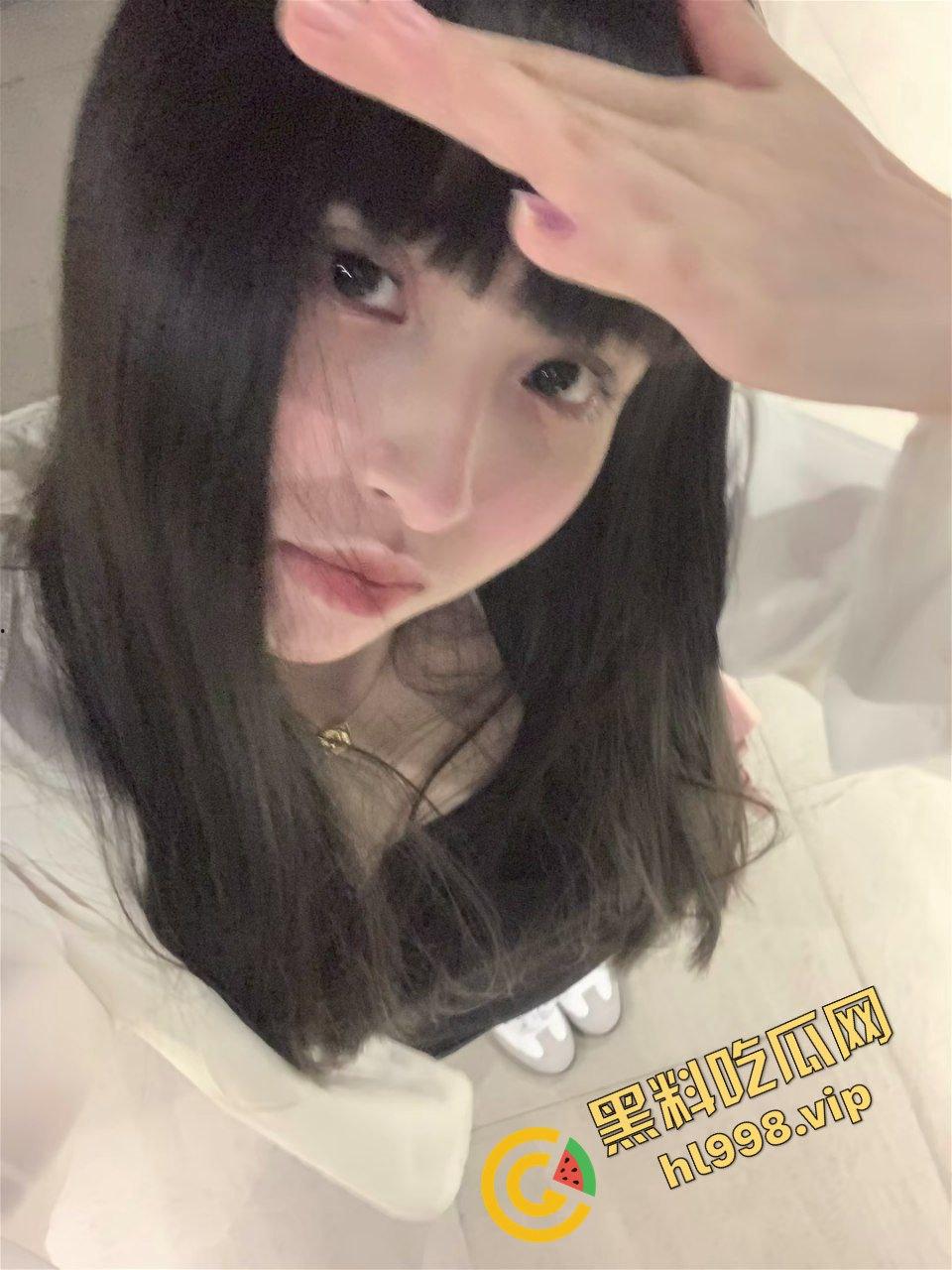 抖音齐刘海骚鸡『neinei』主页女神人设冰清玉洁 实际骚的没边 大哥约操十分得劲 独家曝光!-2