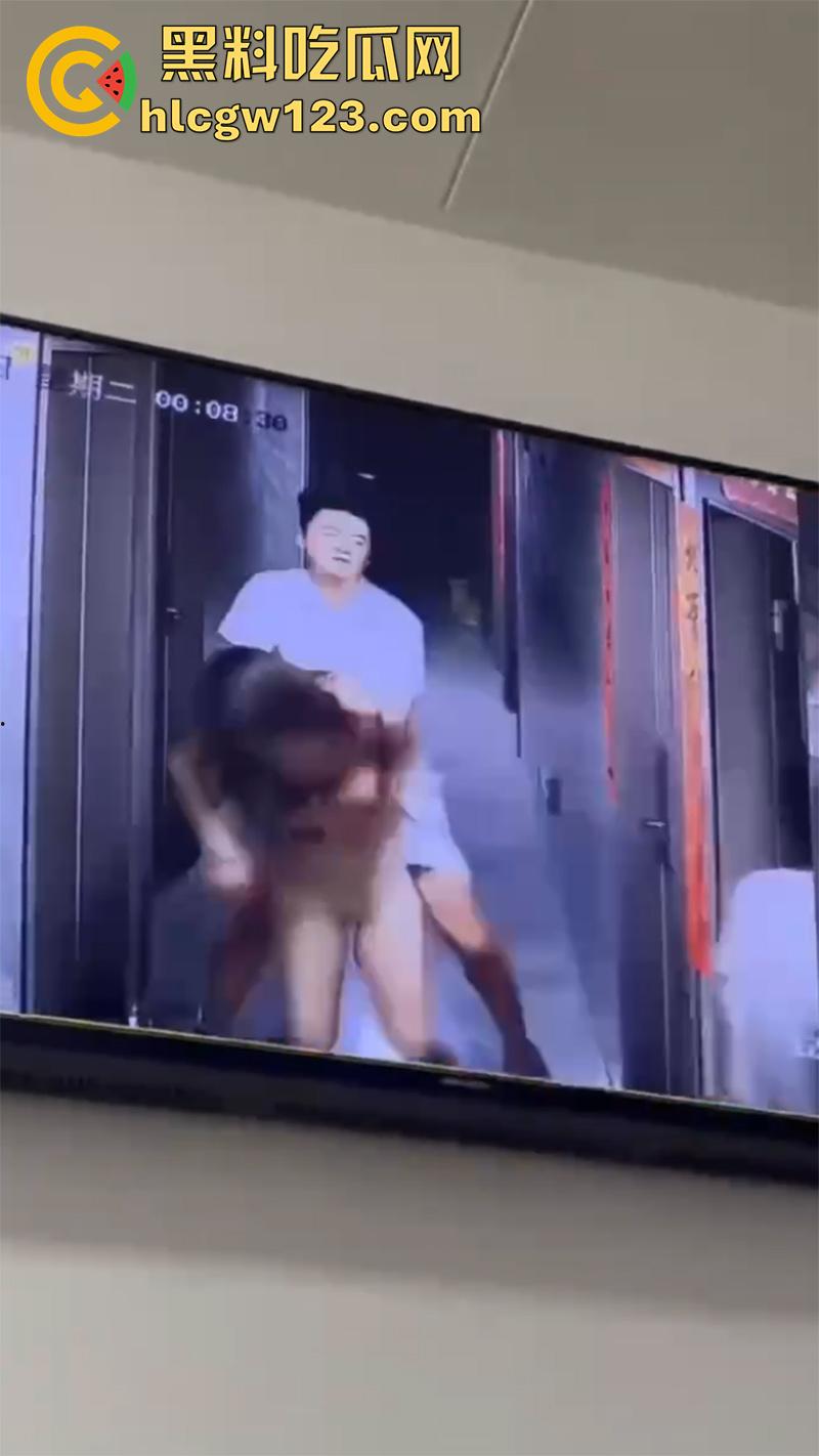 广东两男子灌醉女孩，将其带到酒店轮奸，还录下视频炫耀，被闺蜜发现后报警，两男子被逮捕！-3