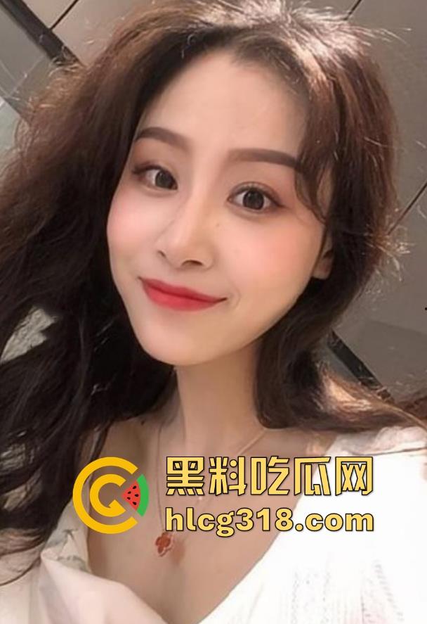 海角乱伦!用筋膜枪挑逗堂姐,巨乳翘臀无套激战,多体位交合激情四溢,深喉舔弄高潮迭起!-1