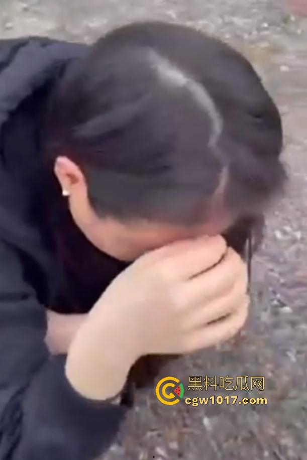 北京妇幼保健院停车场抓奸,律师【许晟骜】带小三产检撞正室丈母娘,小三直接坐地上哭,律师出轨能告赢吗?-6