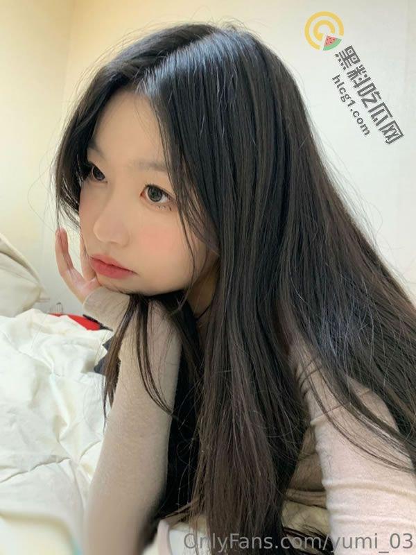 OnlyFans极品反差婊yumi_03大揭秘!高颜值美女全套展现口交、性爱、自慰全过程!-4