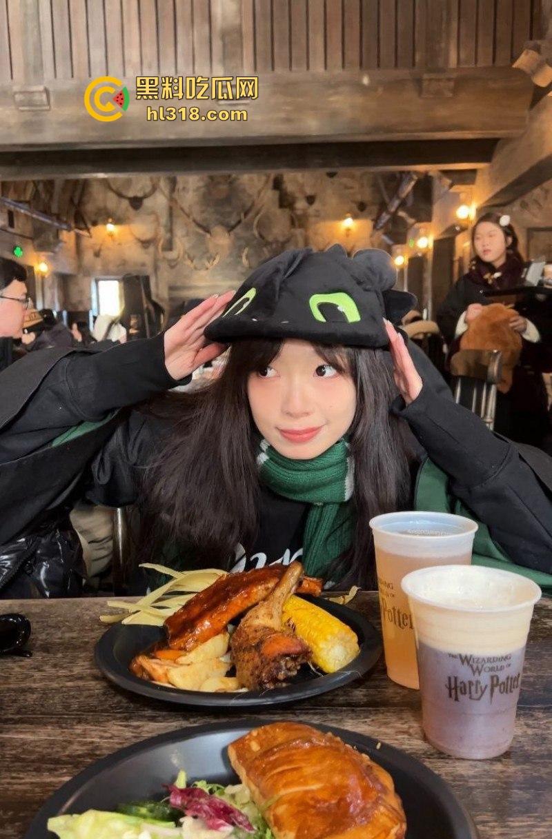 暨南大学大一学生【林晓冬】清纯学妹性爱上瘾,恋爱期间多次约炮出轨被男友发现,怒将私拍曝光报复!-4