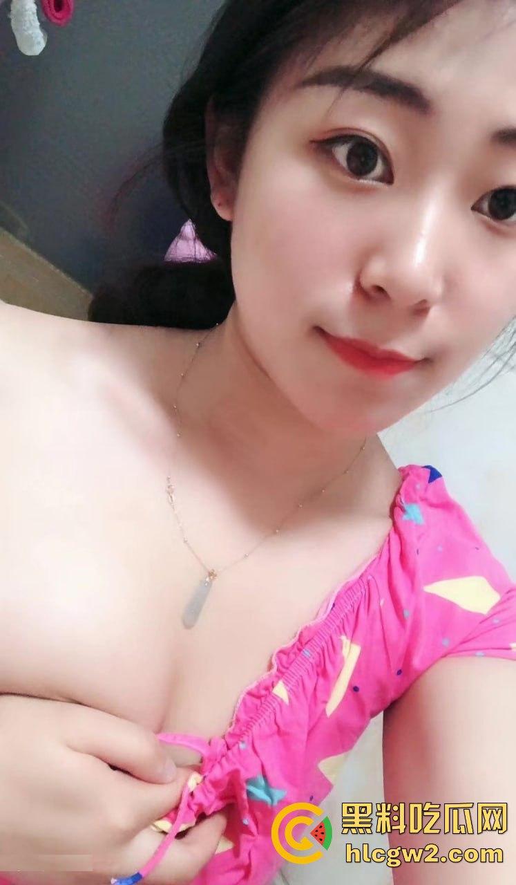 已婚反差小少妇与老公私密日常曝光！口活好得离谱，玩得不小心泚得满脸都是！-9