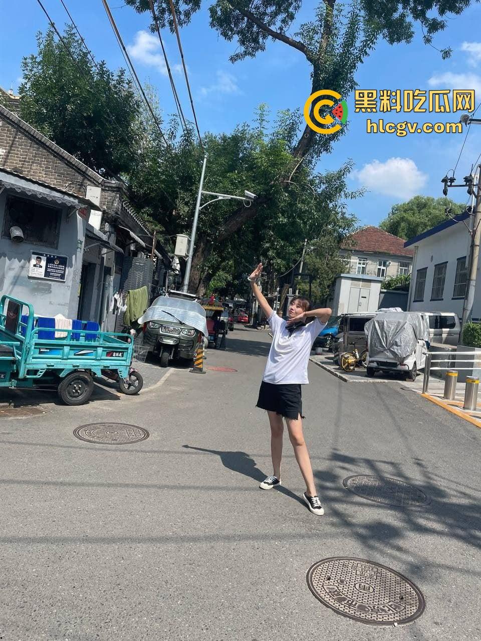 瓜友投稿火车车厢成爱巢!与大三学姐旅途中擦枪走火,触景生情车厢内缠绵难忘,如今只剩回味!-8