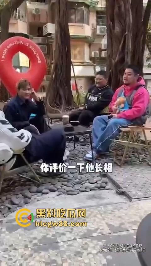 打入成都GAY圈，熊猪文化震碎三观，胖熊陪床8000块，花钱买个肉山压床？到底是什么口味？-11