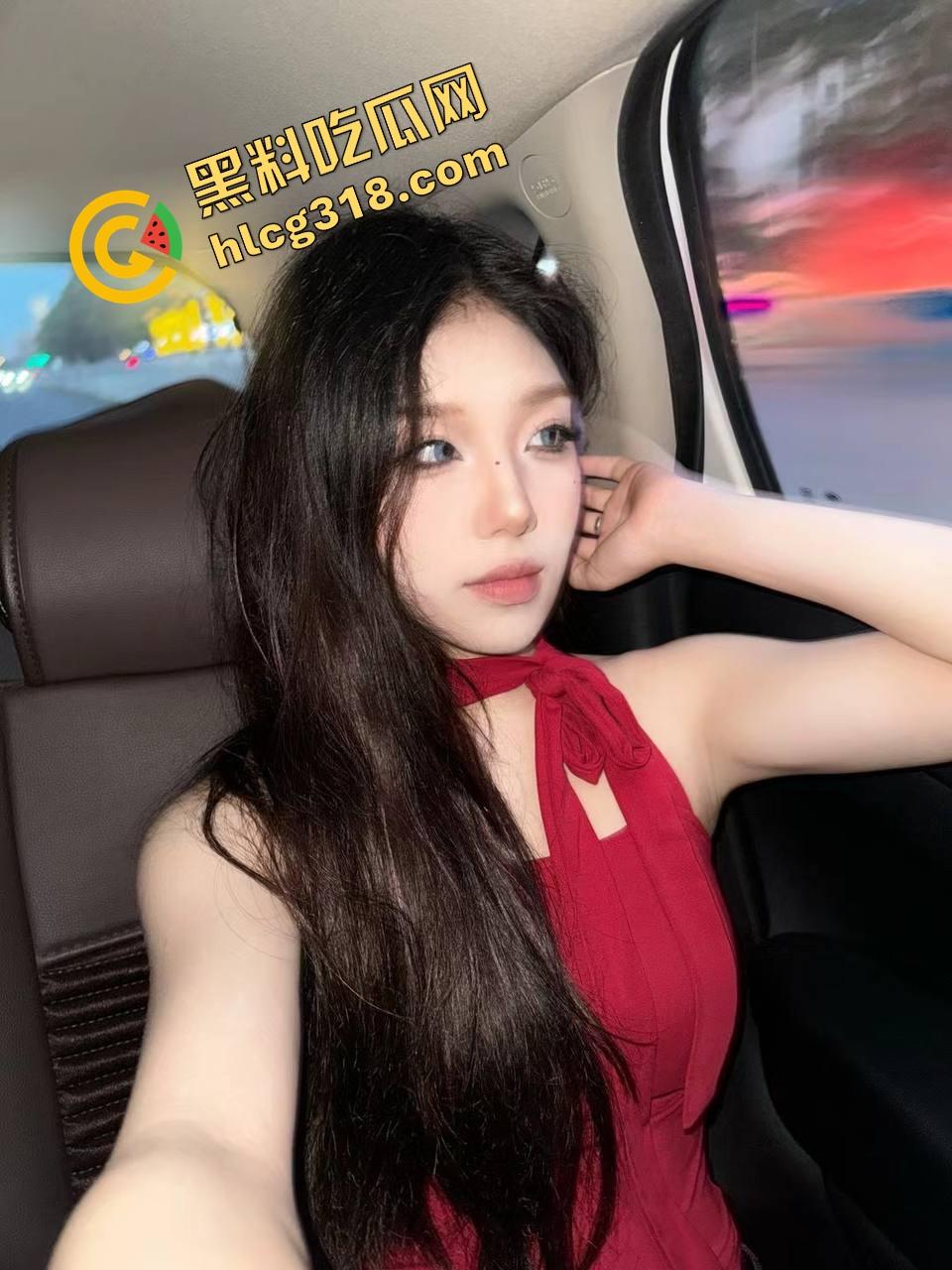 喜欢大奶乳交的你,别眨眼,大奶女神双乳夹干整根,龟头都冒烟!撸点狂飙,鸡巴投降!-7