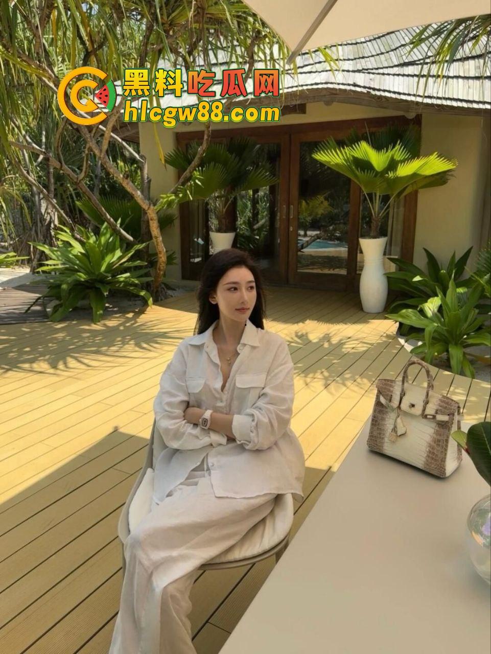 西安打气女『欧阳俞』吸完气球立马开干，日逼吃棒套餐不带喘，口水拉丝摇头吃嗨，这个真的专业！-4