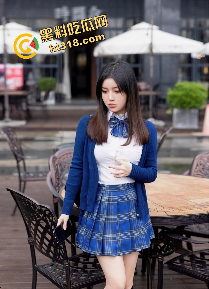 秀人网台湾嫩模『豆瓣酱』炸裂流出，速递车内激情实录，车震猛玩肉穴全程漏点看点拉满！-3