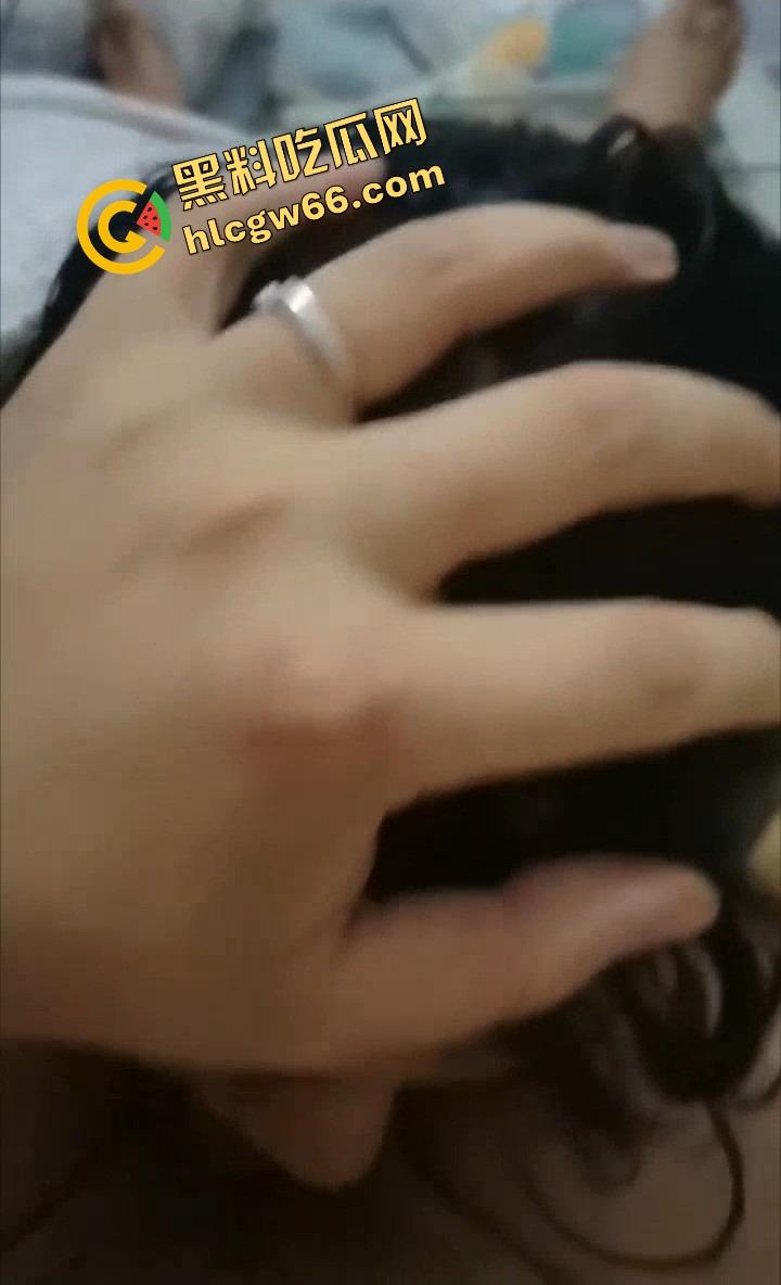 河北邯郸反差婊【蒲悦蓝】少妇绿帽养成实录，老公在外搞小三，她出来搞我，主动求内射说报复才带劲！-4