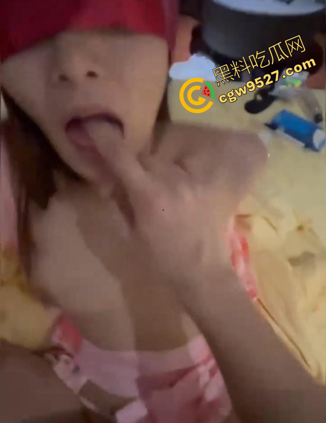 抖音网红【阿萍姐】做爱视频曝光！气质美女倒立深喉，巨乳肥臀极品身材，蒙眼调教骚到极致-11