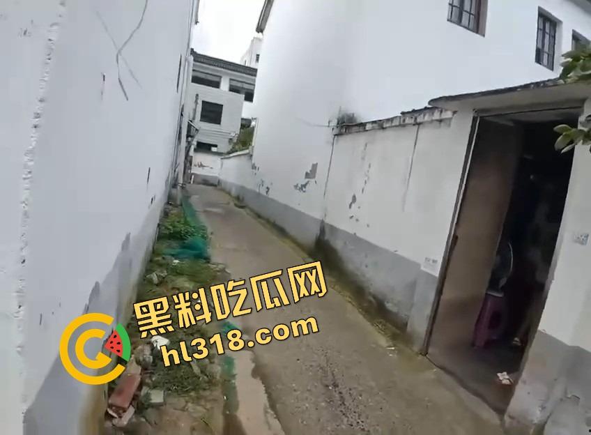 爱情小巷24小时快餐探店需谨慎，支付宝微信成证据链，早起的鸡才有巴吃，别吃个快餐人进去了！-8