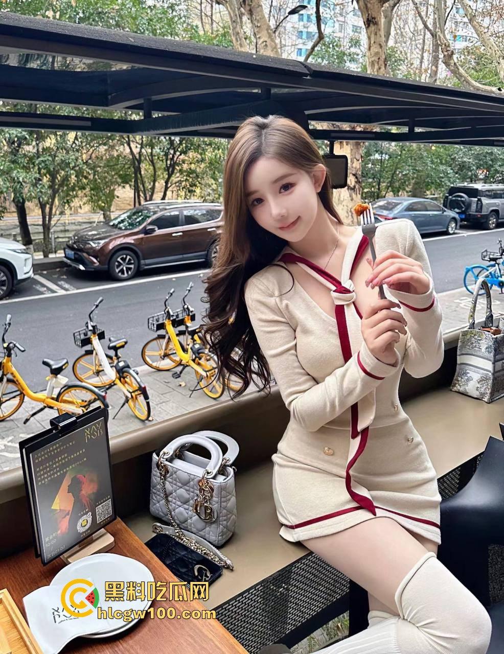 郑州大哥高能反杀杭州拜金女『陈婉』 假扮有钱人花小钱装大款 爆操内射完立马玩人间蒸发 谁才是真猎人?-12